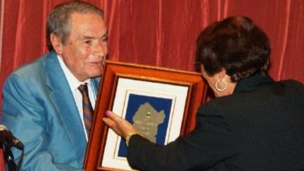 Omaggio e premio alla memoria a Nicola Tanda per le lingue minoritarie