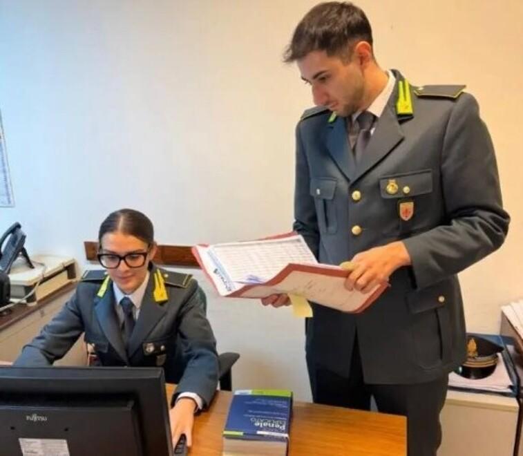 Lucca, dal “Metodo Soldati” alle querele: ecco il sistema del presunto trader inseguito dalle Iene