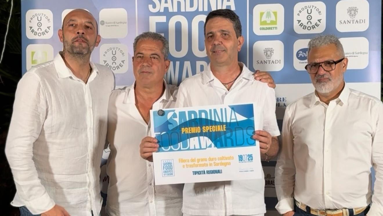 Ecco Pisarda, la pinsa tutta sarda fatta con il grano del Sinis
