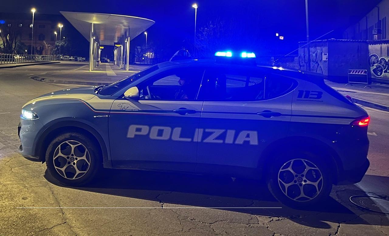 Reggio Emilia, ancora una rissa in centro storico: denunciato un 24enne, caccia agli altri