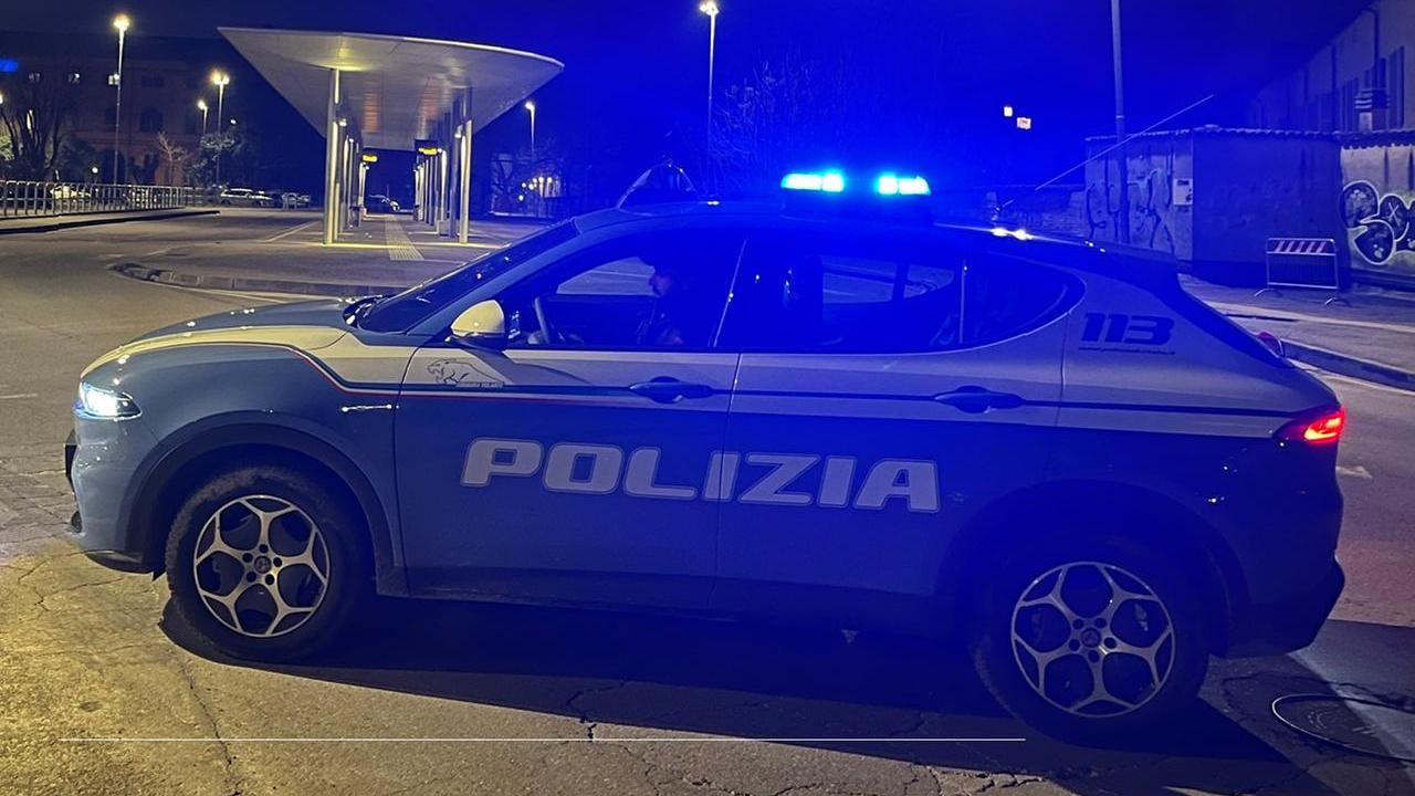 Reggio Emilia, ancora una rissa in centro storico: denunciato un 24enne, caccia agli altri