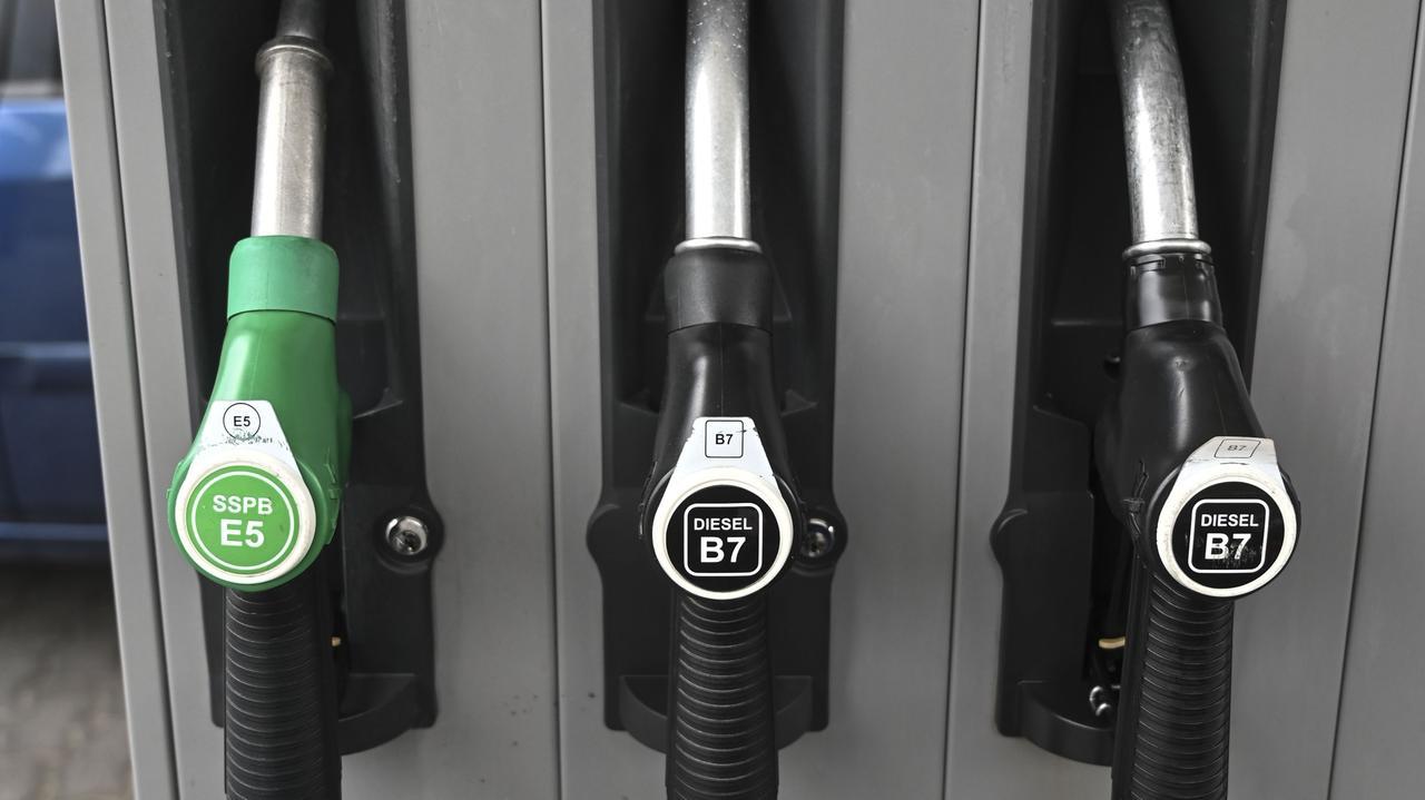 Diesel a 19 centesimi al litro per errore, il distributore assaltato: cosa è successo