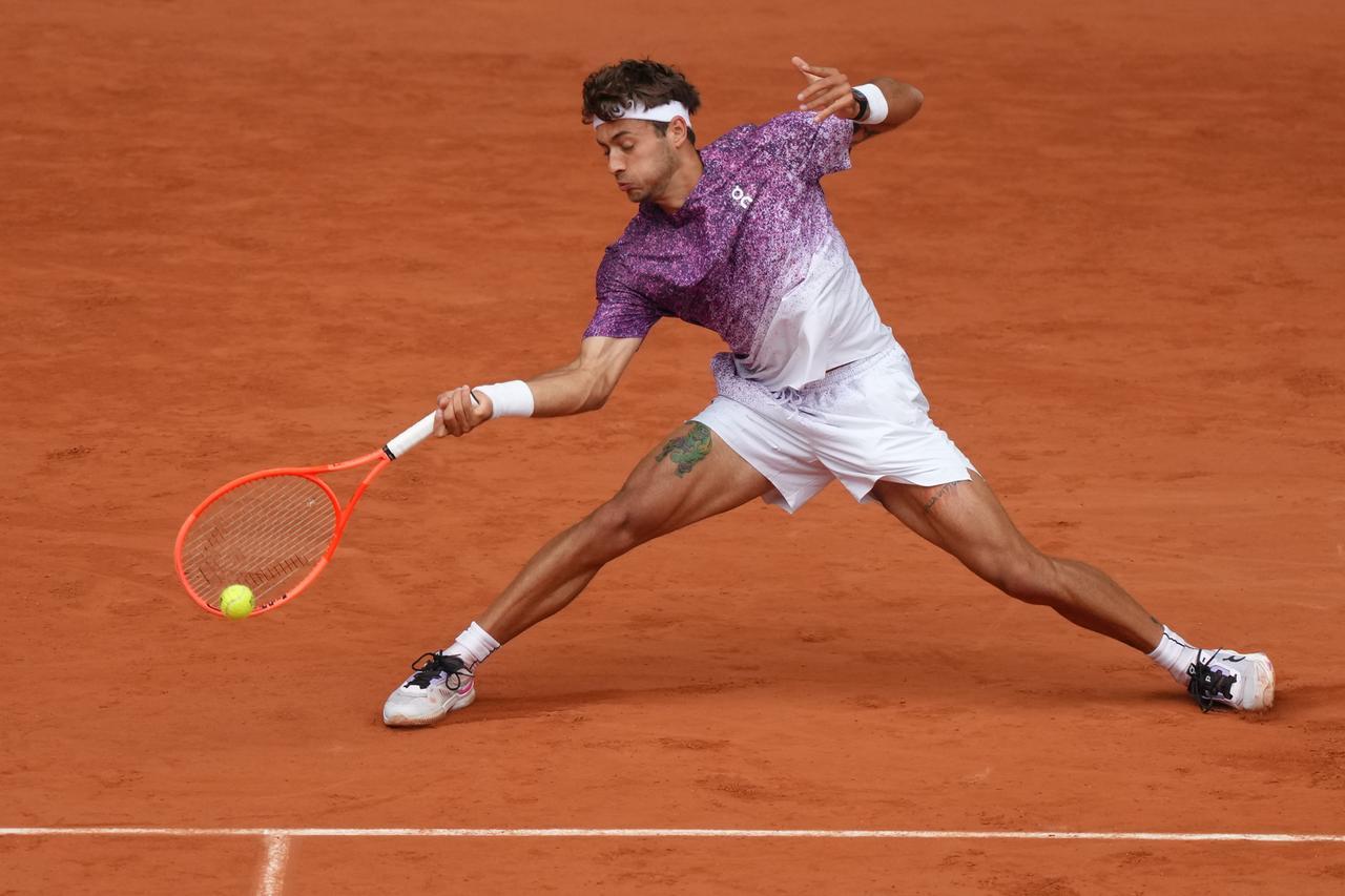 Roland Garros, super Flavio Cobolli vola in semifinale