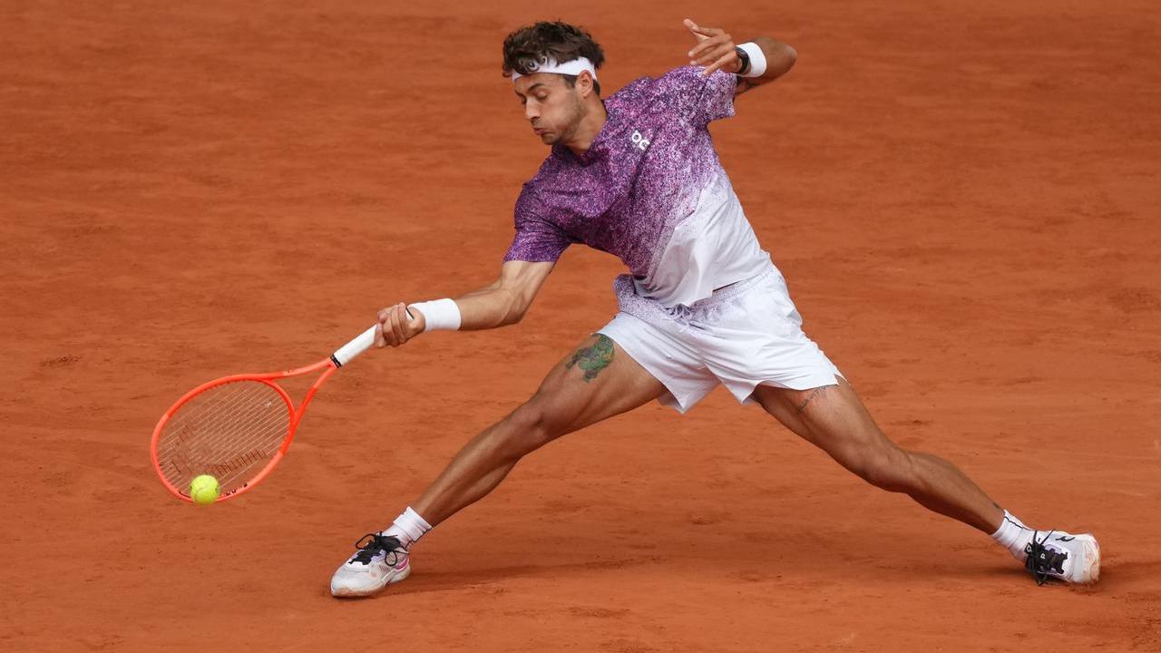 Roland Garros, super Flavio Cobolli vola in semifinale