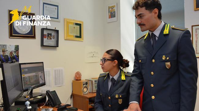 Versilia, accusato di evasione si ritrova conti e terreni sotto sequestro