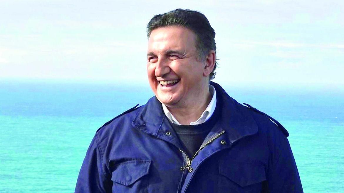 Roberto Giacobbo: «A 20 anni fui campione del quiz di Mike. A Morgongiori ci ho rimesso una costola»