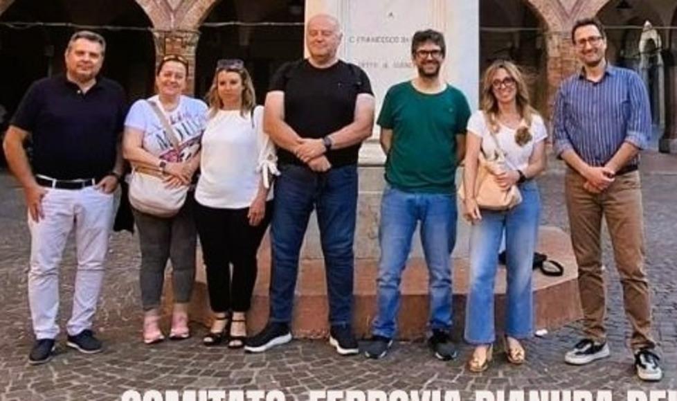 È nato il comitato pro ferrovia: «Cento rischia l’isolamento»