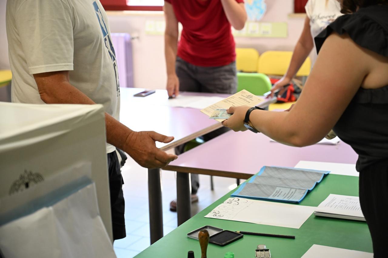  Amministrative 2026, si vota sino alle 15: già eletti 56 sindaci – Tutti i nomi
