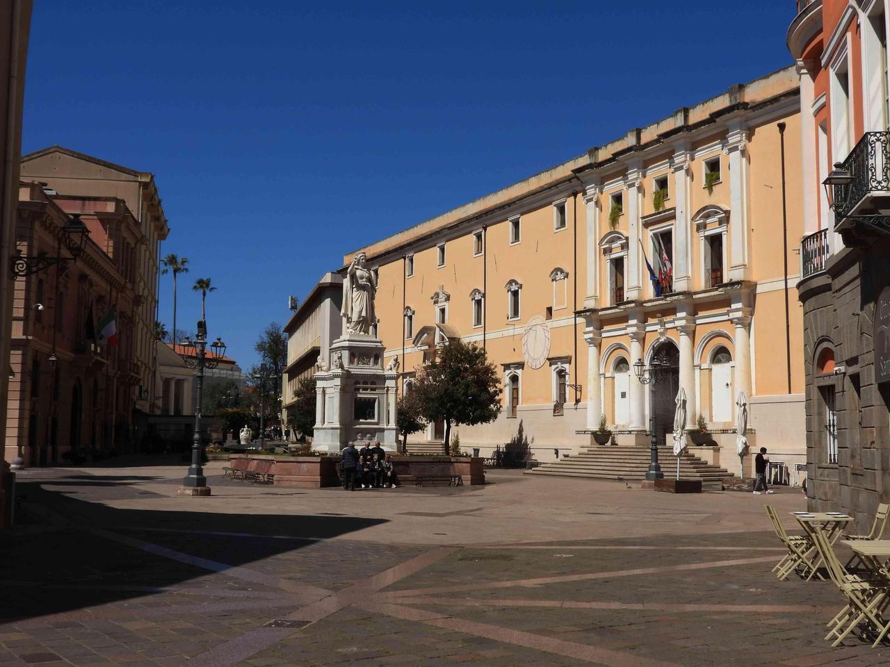La città laboratorio politico: il centro lascia la destra e guarda al centrosinistra e ai civici