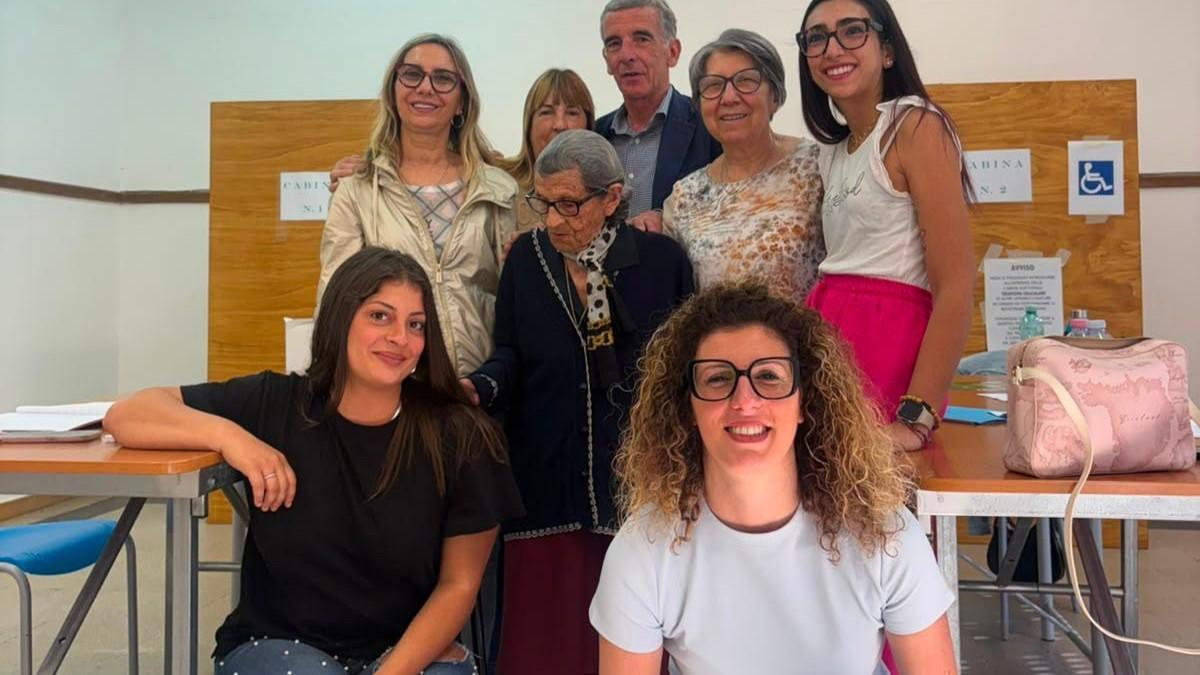 A Viddalba al seggio anche zia Antonia Pes, 103 anni