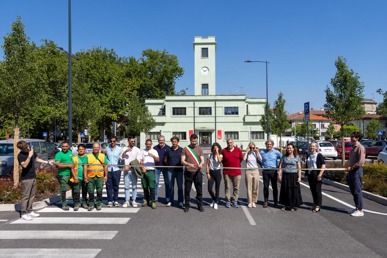 Il verde al posto del cemento: concluso il cantiere all’ex Mof di Ferrara