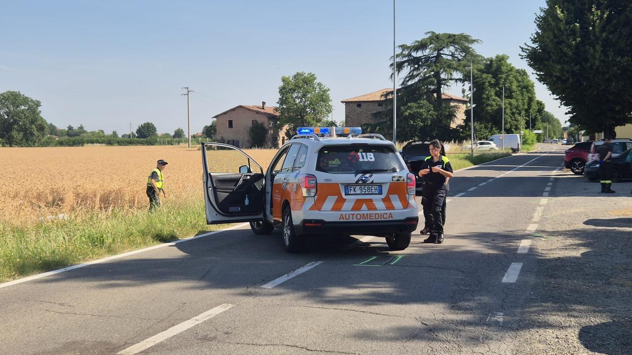 I sanitari del 118 sul posto per tentare di rianimarlo