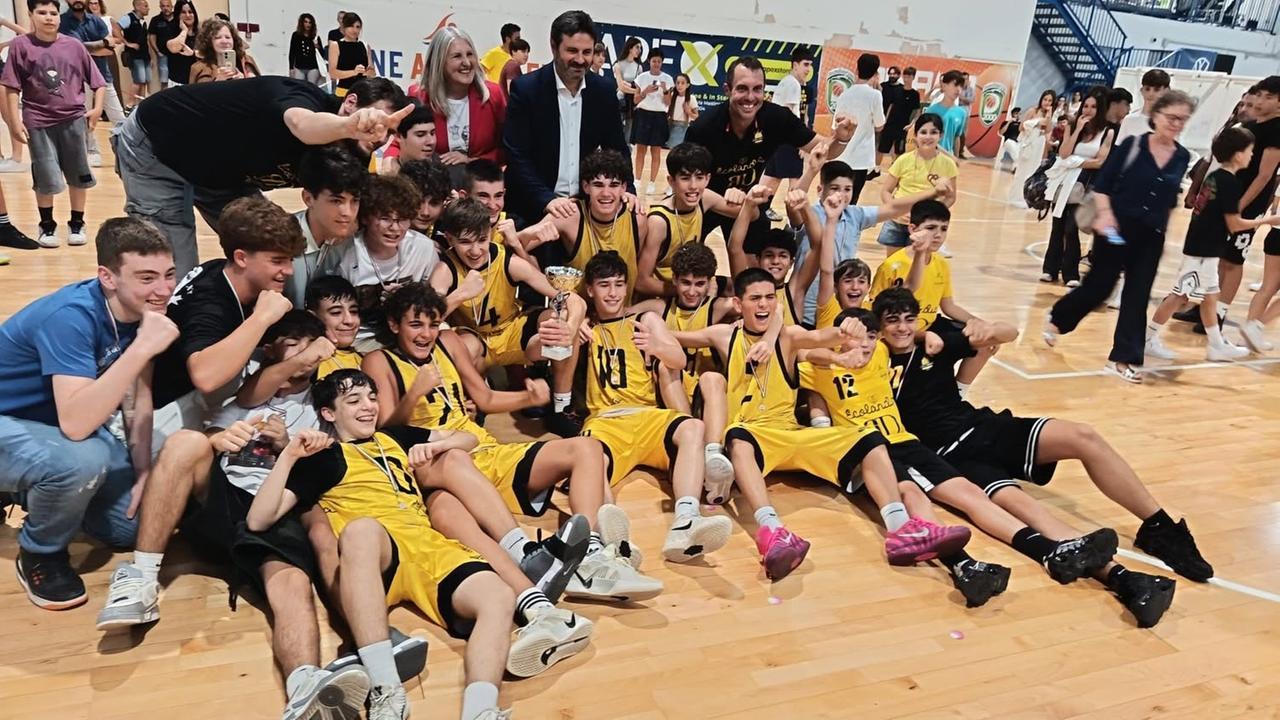 Emanuele Rotondo ora vince anche come coach, alla Scuola Basket Sassari il titolo U14