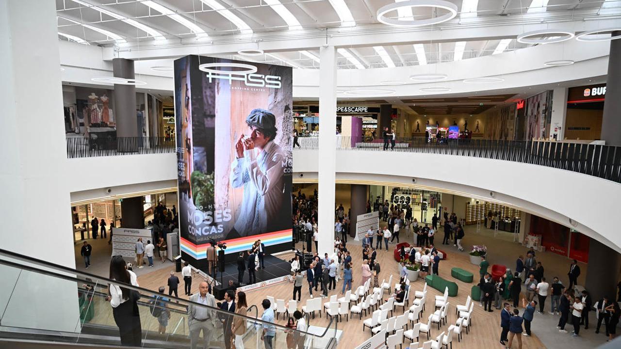 In Sardegna un nuovo centro commerciale, inaugurato il Fass Shopping Centre: negozi e ristoranti – Ecco le immagini