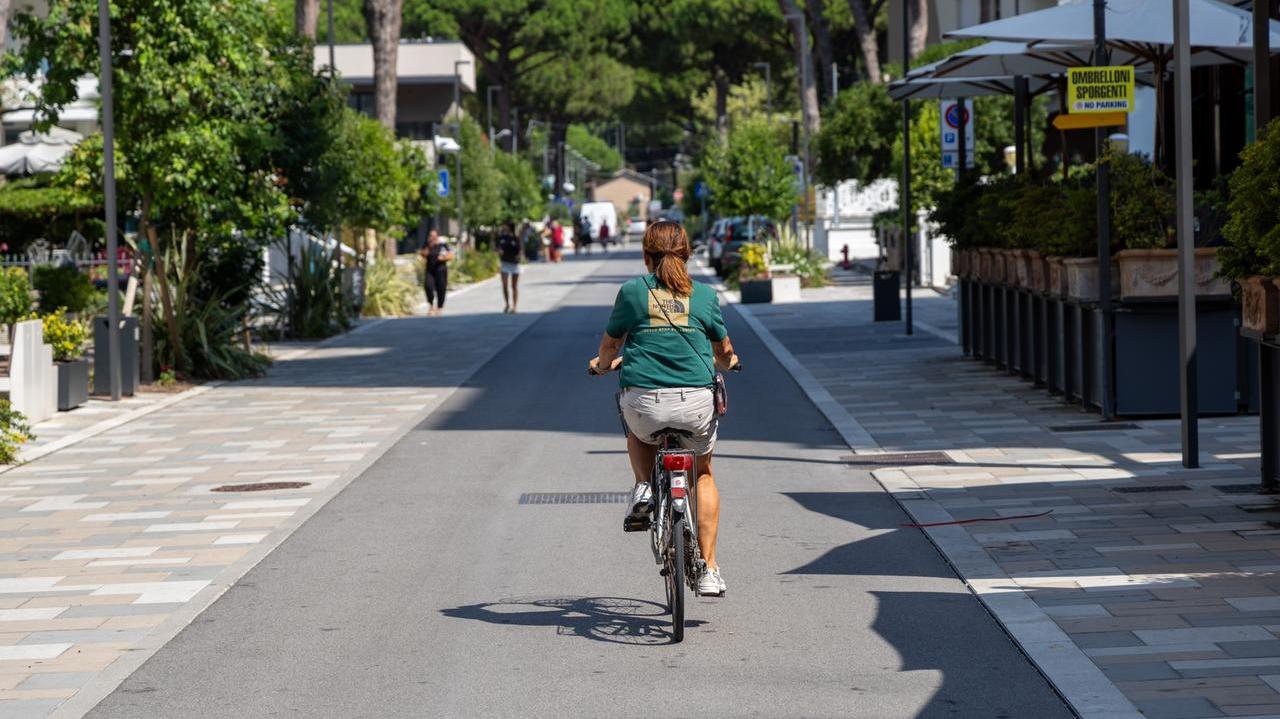 Lido Estensi, la lite condominiale dura 8 anni: il cancello finisce in Cassazione