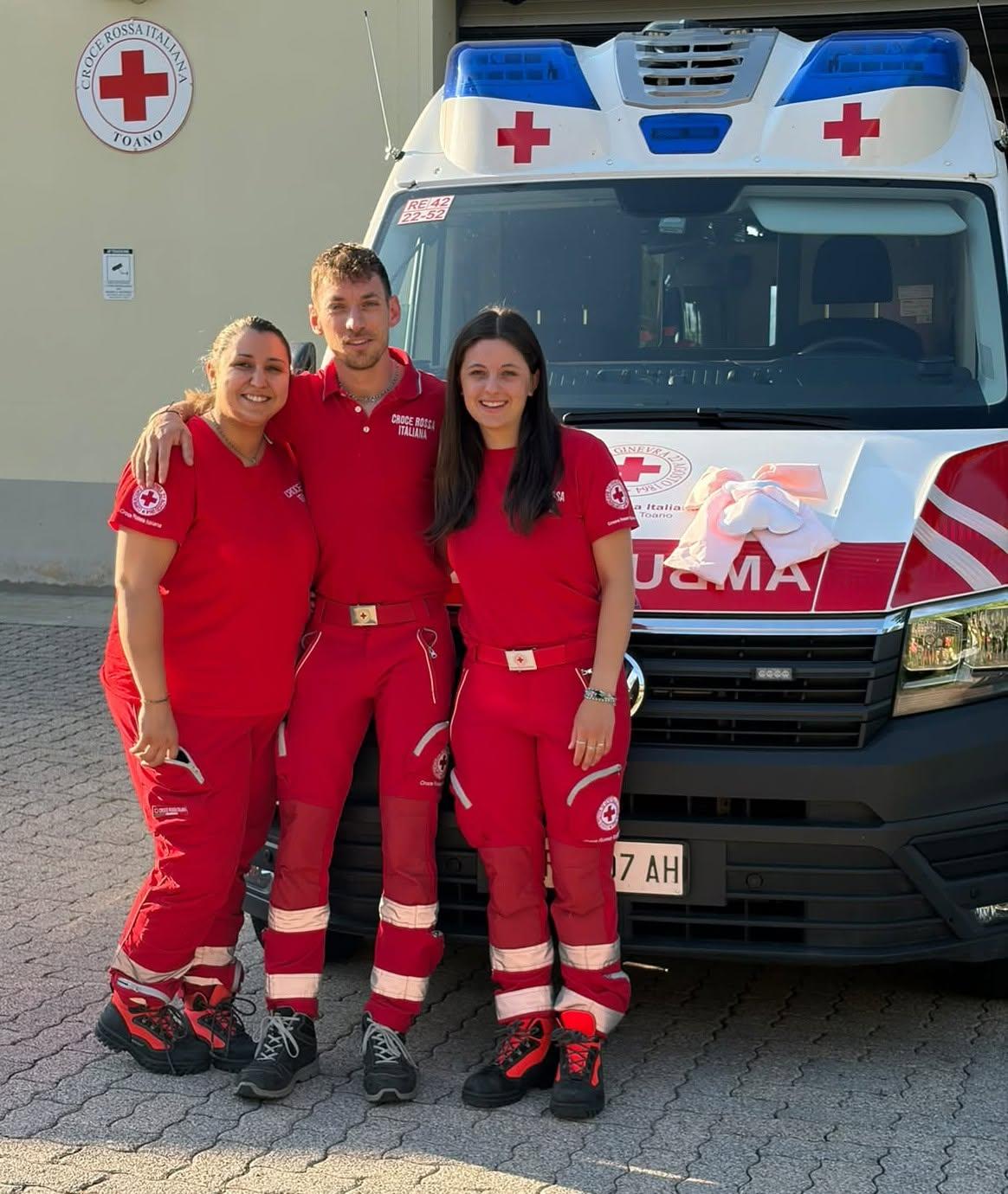Toano, la bimba ha fretta di nascere: parto sull’ambulanza davanti al ristorante
