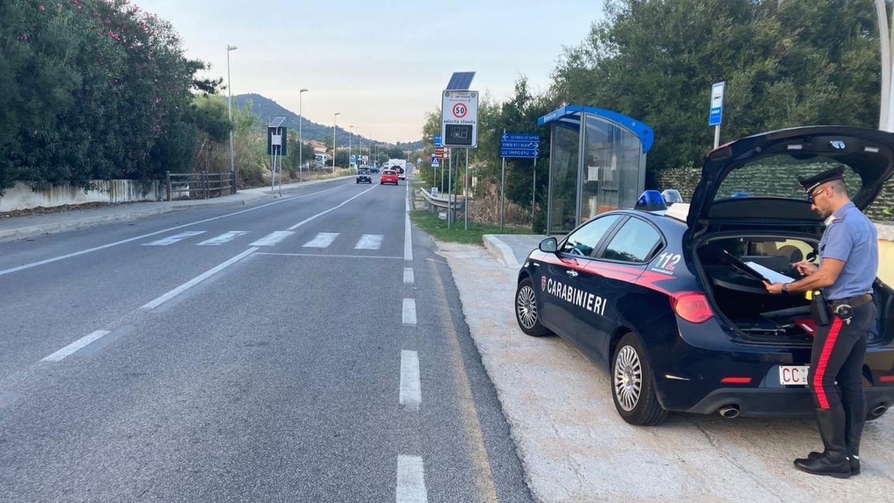 Sassarese arrestato dopo il furto in pizzeria, era su un’auto rubata con targhe false