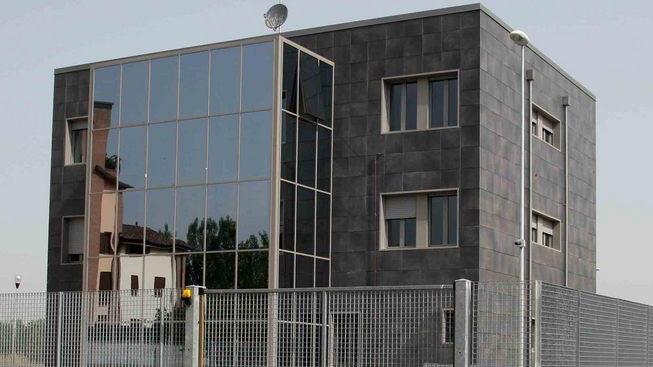 Finalmente i carabinieri entrano nella nuova caserma