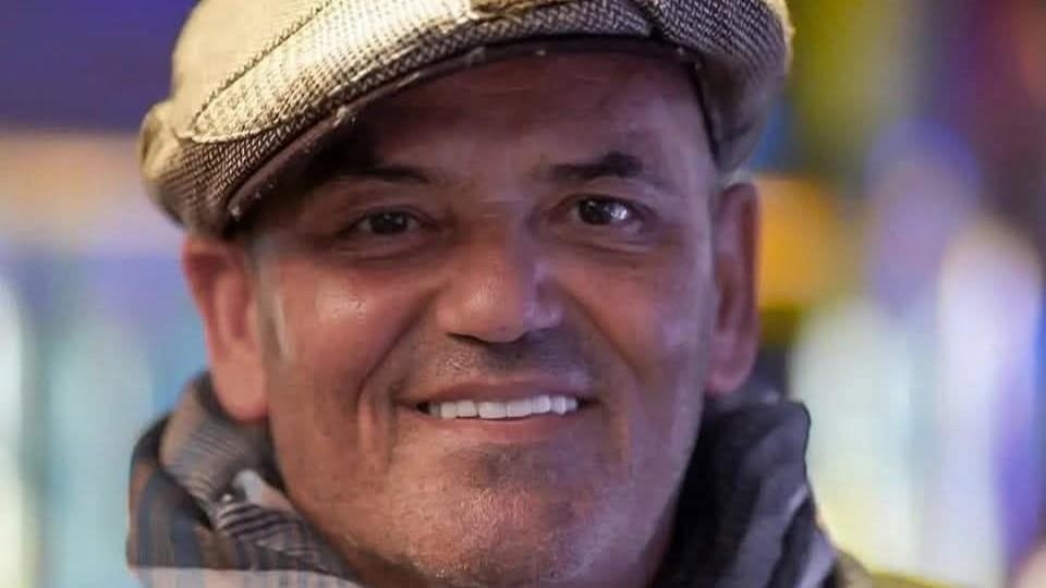 Frase choc contro la figlia di Giorgia Meloni, è morto il professore autore del post