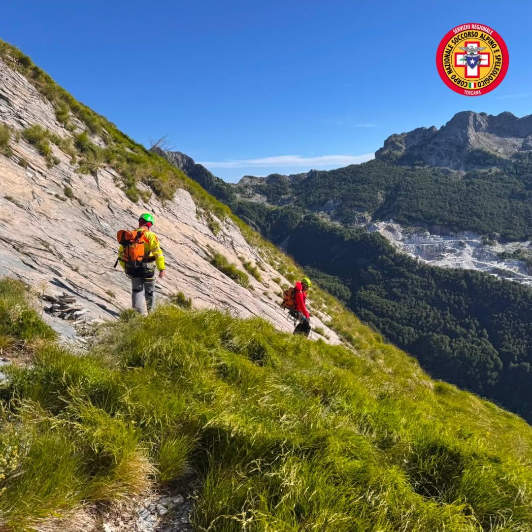 Minucciano, escursionista in difficoltà recuperato sulla cresta del Monte Pisanino