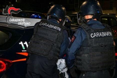 Carabinieri e polizia al centro commerciale, ma sarà soltanto un’esercitazione