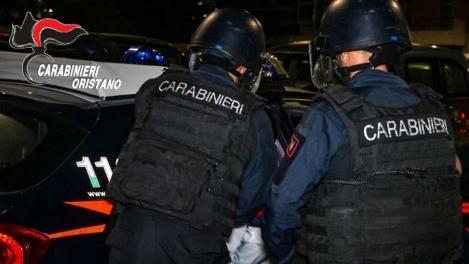 Carabinieri e polizia al centro commerciale, ma sarà soltanto un’esercitazione