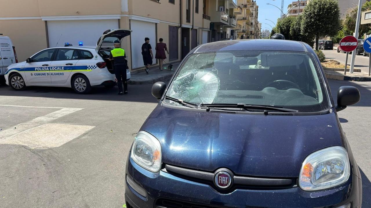 Alghero, violento scontro tra un’auto e un monopattino: ferito un 14enne