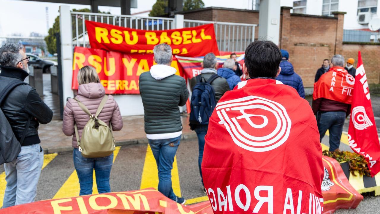 Petrolchimico, Basell chiude a Brindisi e la Cgil rilancia le preoccupazioni su Ferrara