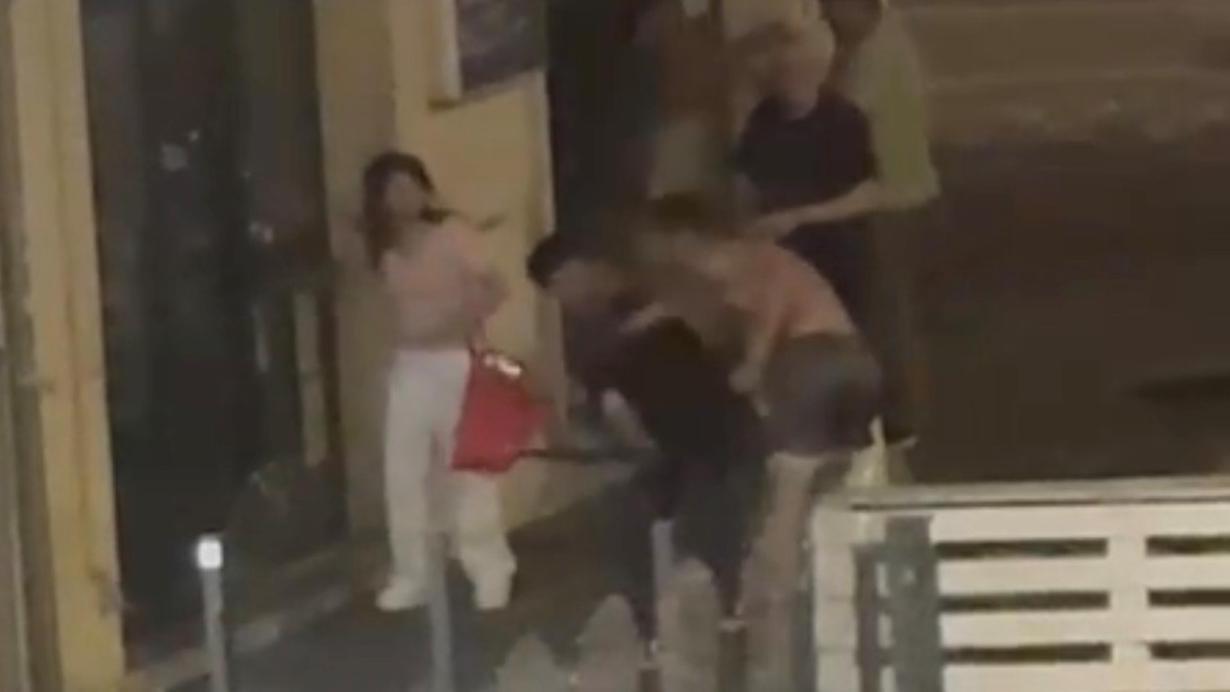 Cento, il sindaco dopo la rissa nel bar: «Nessuna attenuante per chi aggredisce»