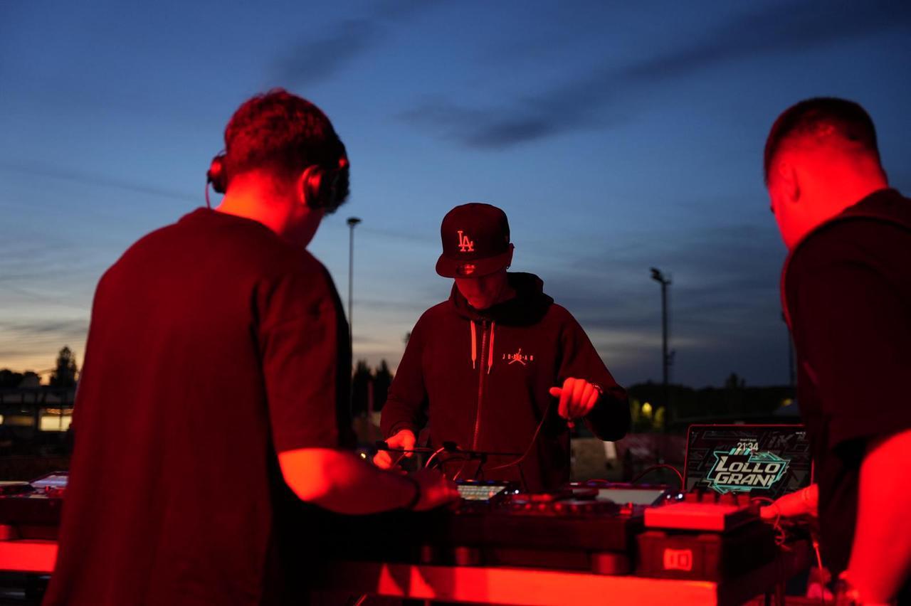 Mosa Festival, così un gruppo di amici ha creato un grande evento. Stasera c’è Teenage Dream