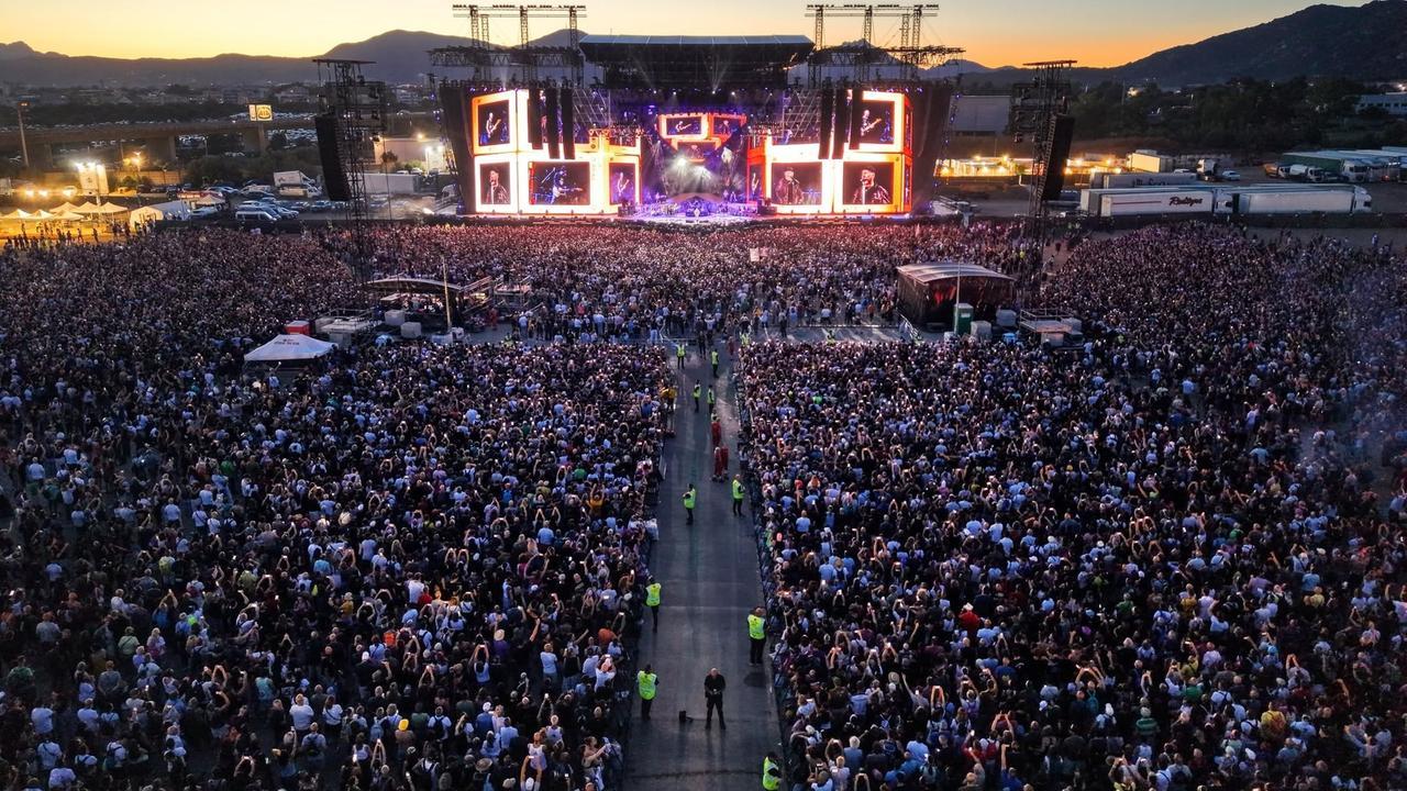 Olbia, dopo Vasco Rossi si pensa al futuro: «Il sogno? Ultimo, Cremonini o Ferro»