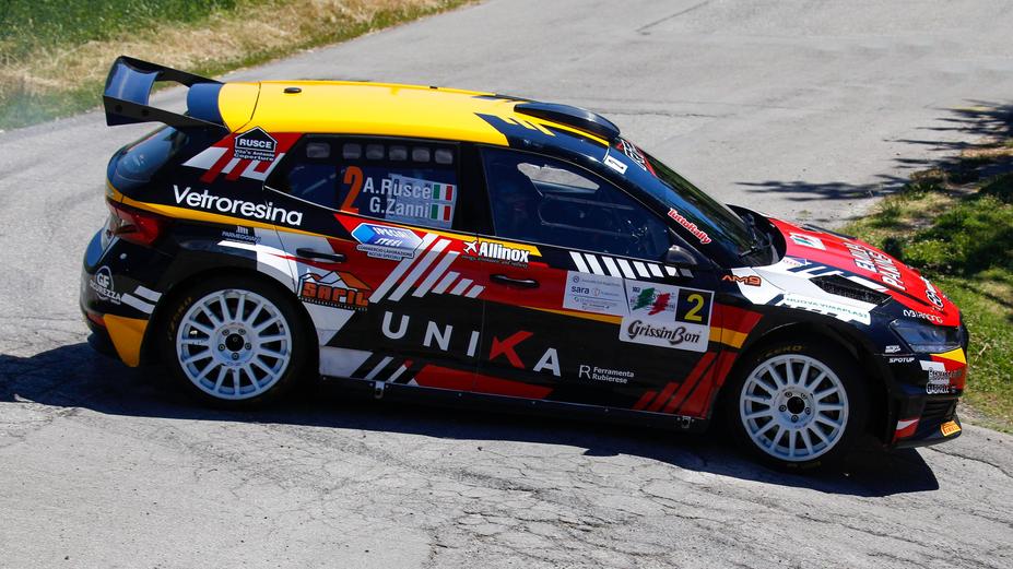 Rally Appennino Reggiano, trionfa la coppia Rusce-Zanni