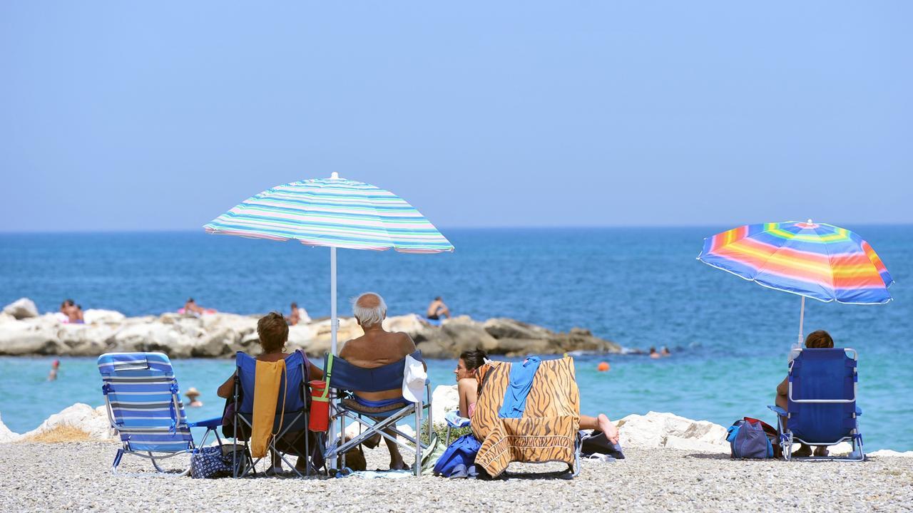 Meteo Sardegna, arriva la prima vera fiammata estiva: caldo africano, picchi verso i 40 gradi e afa – Le previsioni