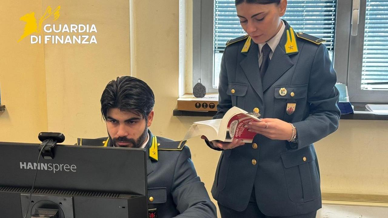 Castelnuovo, scoperto parrucchiere abusivo: sequestrato il salone
