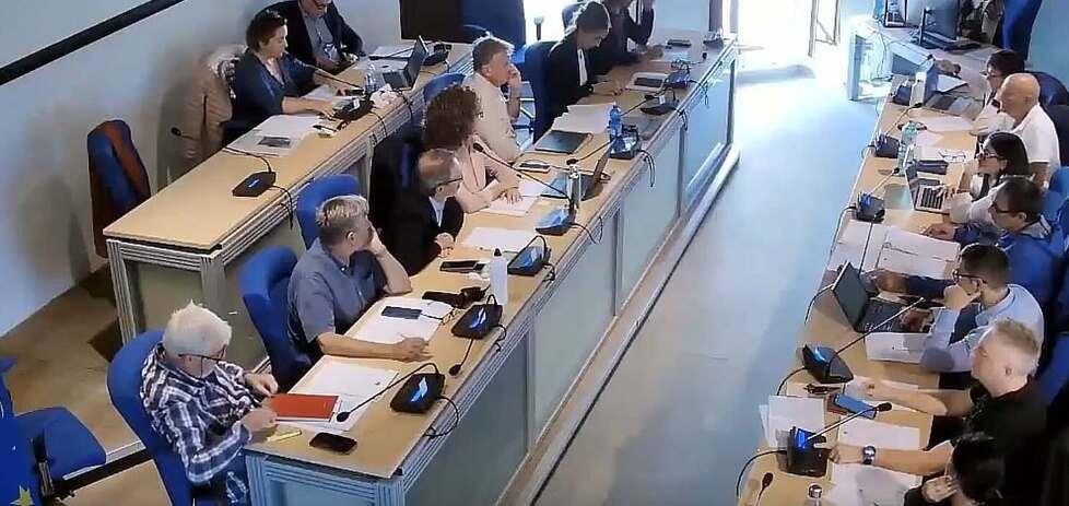 
	Un momento della seduta

