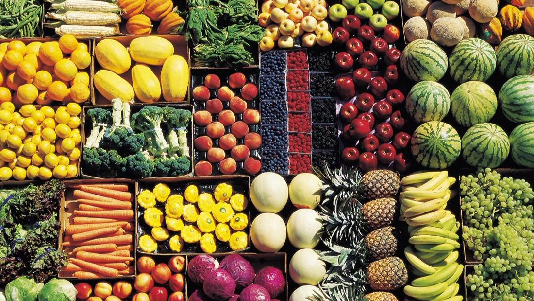 Pranzo al mare: via libera al panino re della borsa frigo, ma frutta e verdura in abbondanza