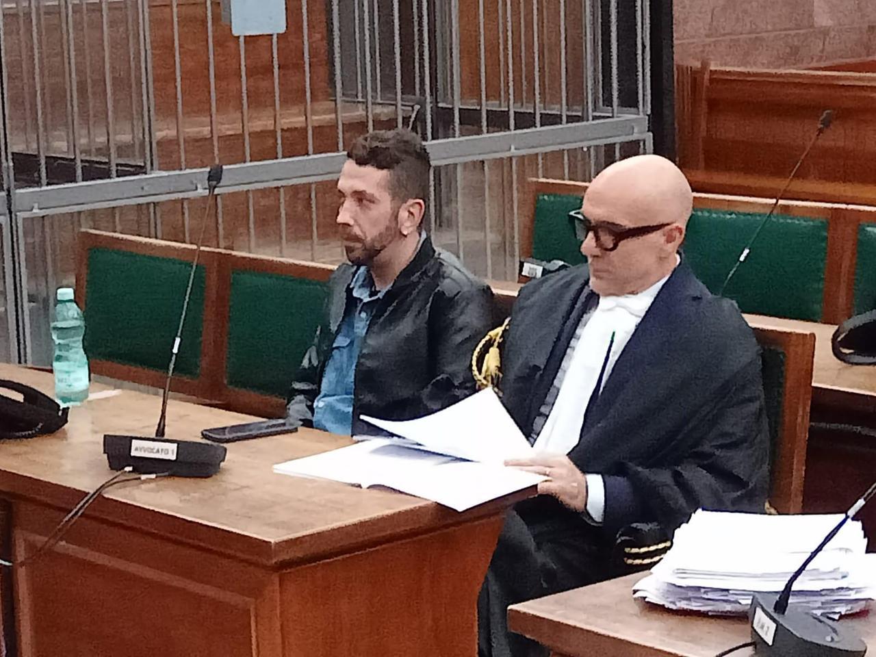 Uccise il compaesano col tubo dell’aspirapolvere, il Pm: «Condannate Fabio Malu all’ergastolo»