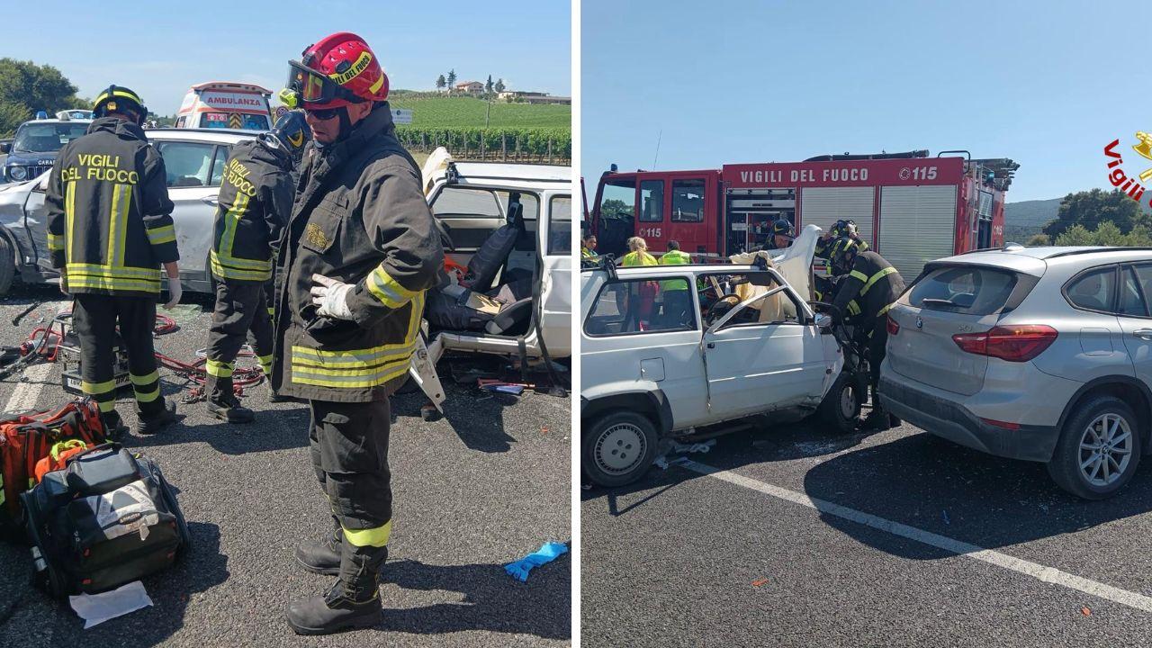 Le macchine coinvolte nell'incidente e l'intervento dei vigili del fuoco