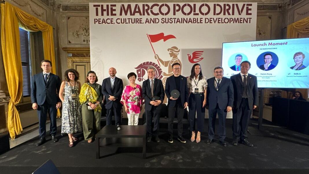 Al via da Roma il rally dei veicoli elettrici sulla via della seta, tappa ad Astana