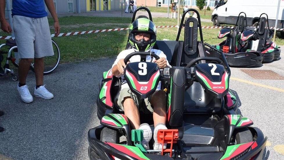 I pazienti disabili in moto e sui go-kart nel “circuito” dell’ospedale a Cona