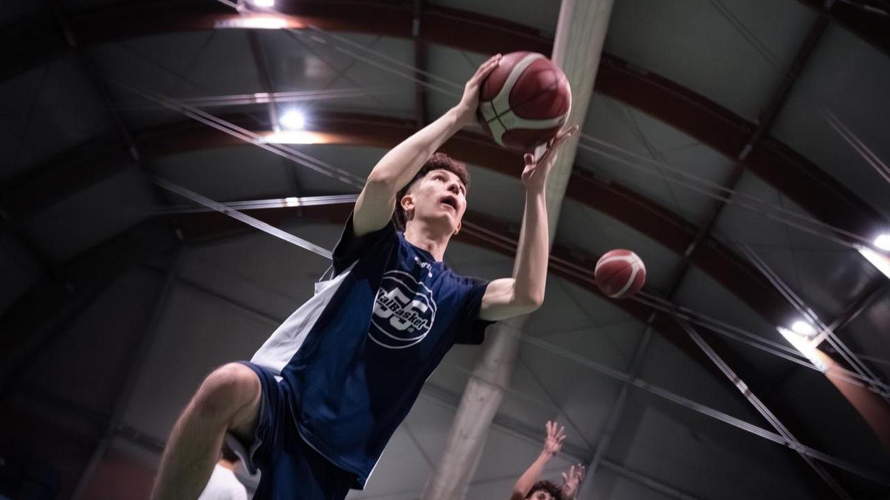 La storia di Mattia dalla disabilità agli azzurri del basket