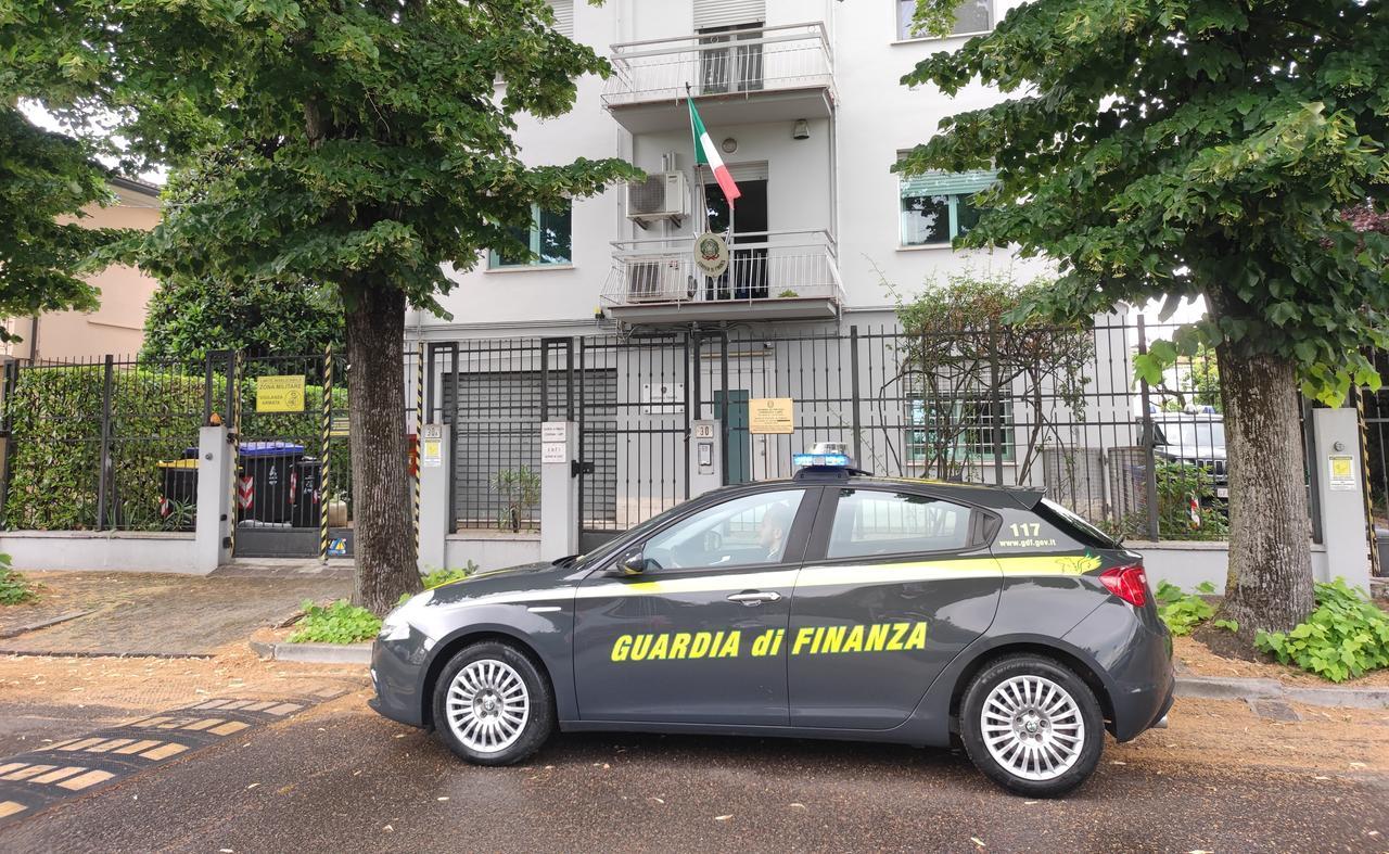 
	La Guardia di finanza ha sequestrato 1,2 milioni di euro all'imprenditore di Carpi

