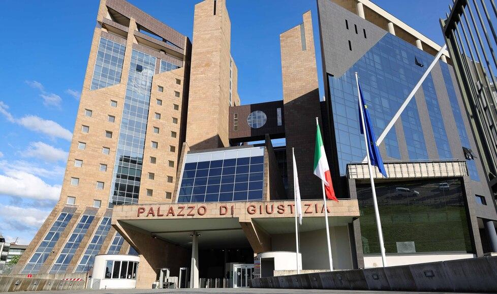 
	Il tribunale di Firenze

