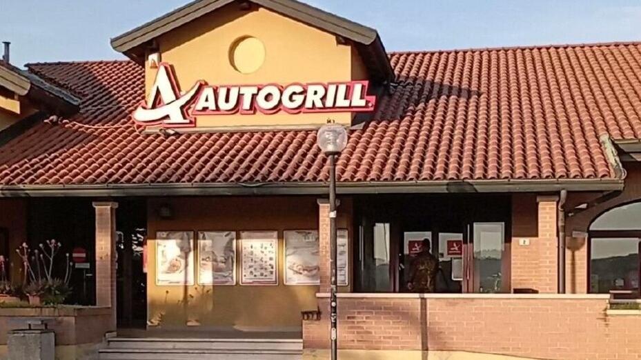 Campiglia, chiude l’Autogrill: a rischio cinque dipendenti – Il caso dei trasferimenti
