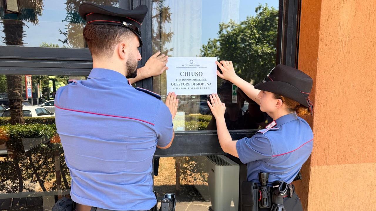 Continue risse, una donna picchiata e persone con precedenti: locale di Maranello sospesa per un mese
