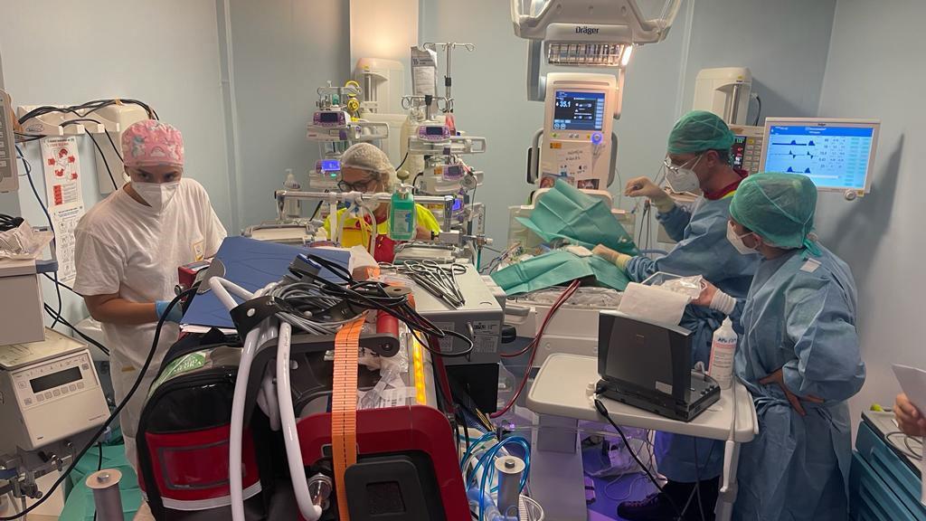 Cure pediatriche la terapia intensiva nell’isola diventa realtà Firmato l’accordo tra il Brotzu e il Bambin Gesù di Roma Entro fine anno i primi 4 posti letto, a regime diventeranno 6