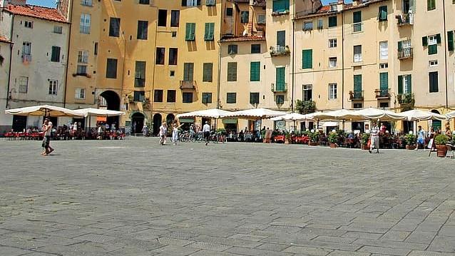 Lucca, occupazione di suolo pubblico irregolare, 23 sanzioni<br>