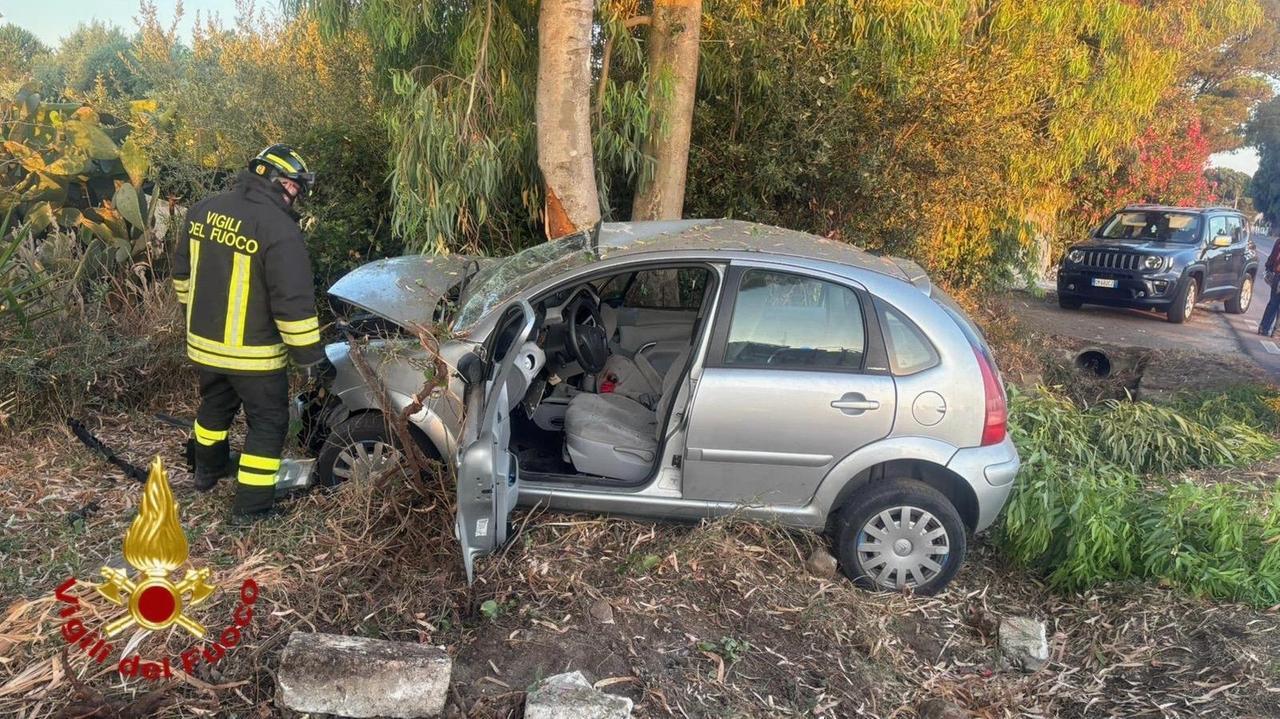 Auto fuori strada all’alba: un ferito tra Sassari e Sorso – Che cosa è successo