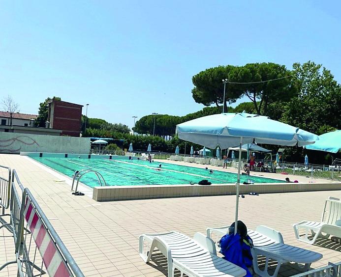 Prato, l’oggetto proibito del desiderio è la piscina ancora chiusa