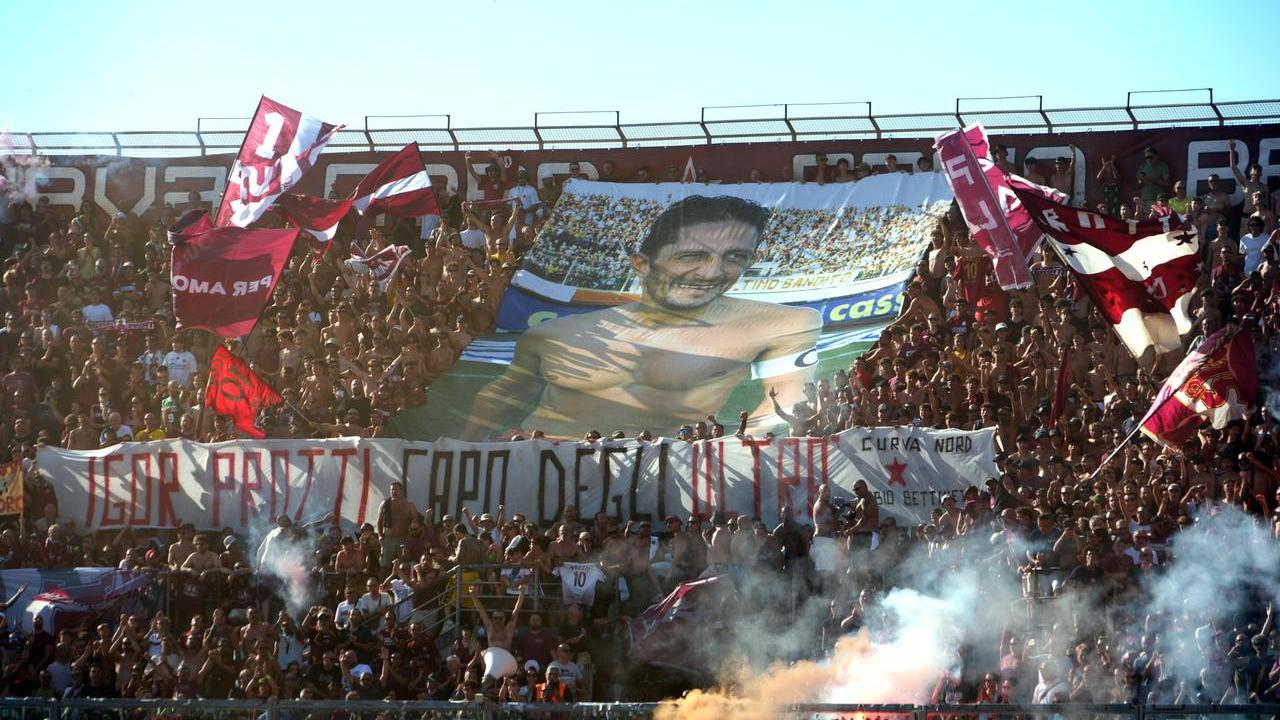 La curva nord